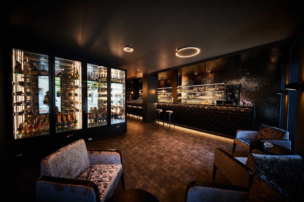 restaurant-bar-bfm-k1